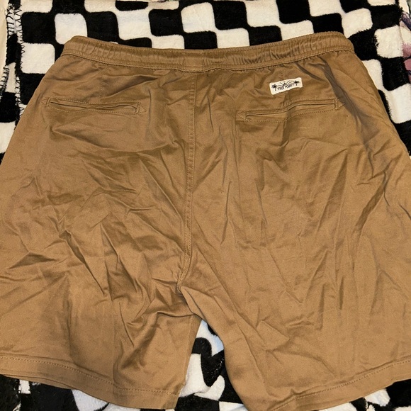 Tan free planet shorts - Picture 3 of 4